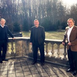 Albeck_Vertragsverlaengerung_2021 trans-o-flex Herr Albeck bei der Vertragsverlängerung