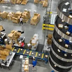 warehouse logistics chain for packaging, labeling, and palletizing parcels